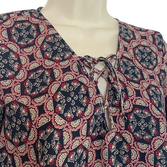Abercrombie & Fitch Bell Sleeve Tie Boho Blouse Size XS - Picture 2 of 5
